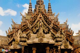 Tòa lâu đài gỗ khổng lồ không cần dùng đinh ở Pattaya